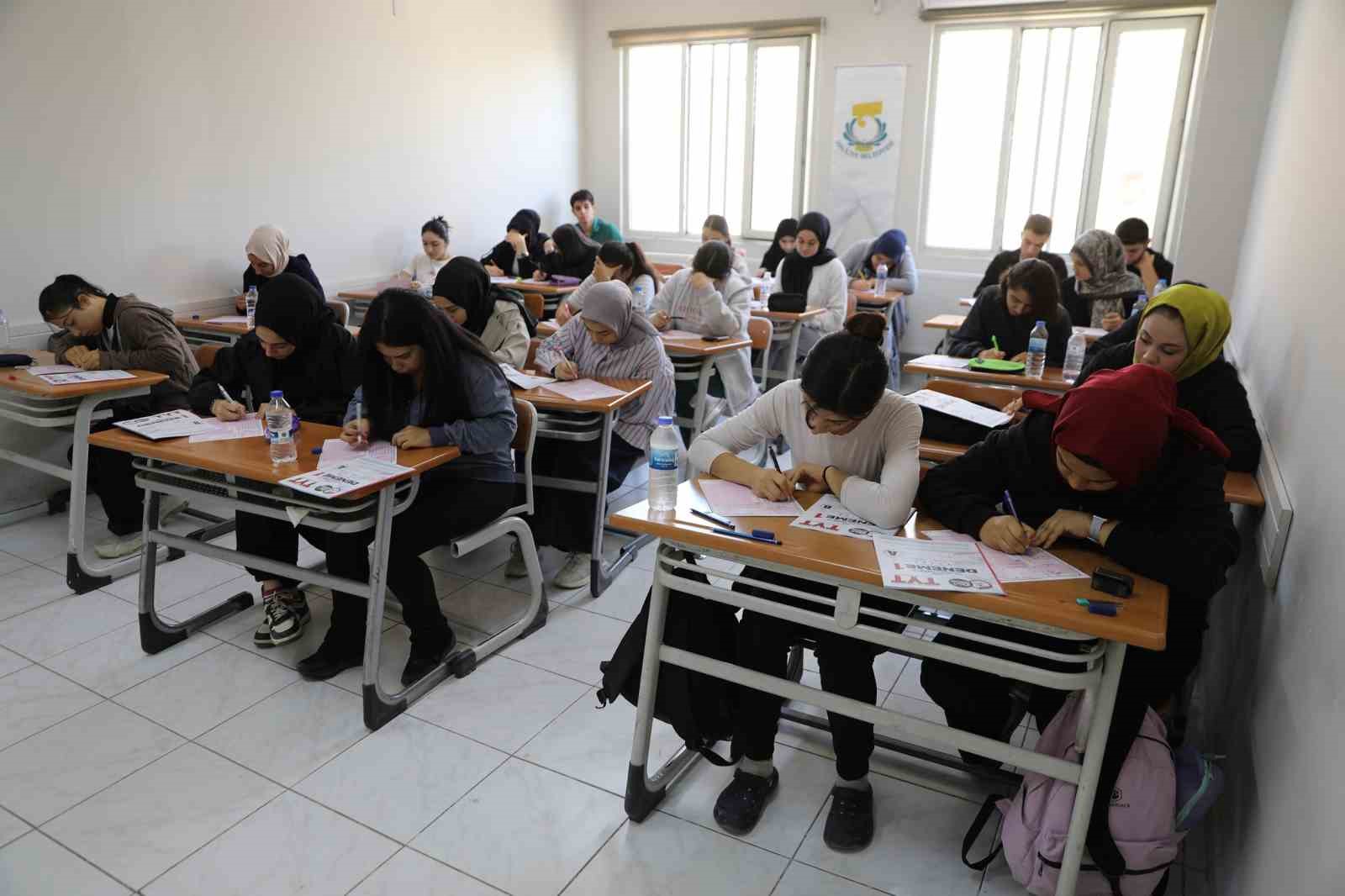 Haliliye Belediyesi’nden öğrencilere Türkiye geneli deneme sınavı