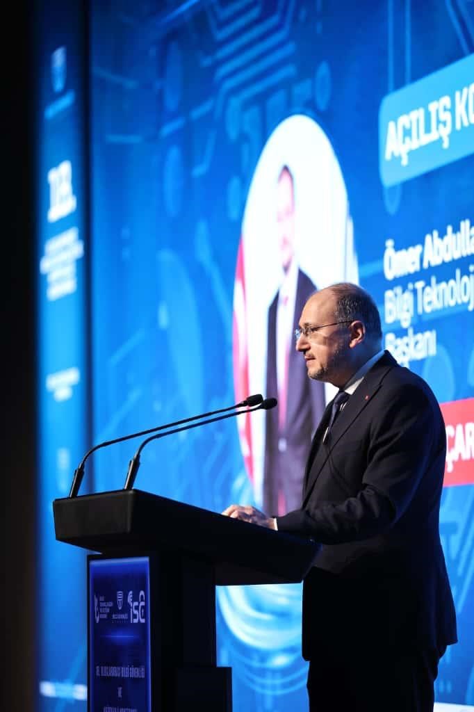 BTK Başkanı Karagözoğlu: "Gençlerin teknolojiyi üretme konusundaki potansiyeli bize umut veriyor"

