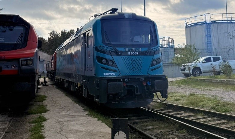 Yerli ürün yerli ve milli lokomotif Tavşanlı raylarında