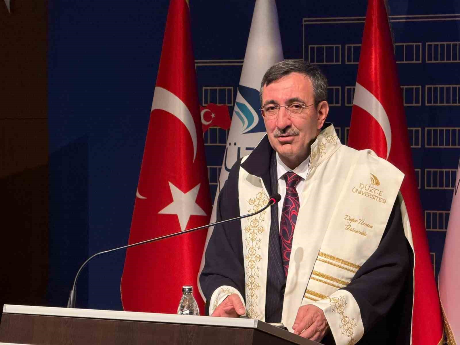 Cumhurbaşkanı Yardımcısı Yılmaz: "Önümüzdeki dönem daha büyük bir değişim dalgası geliyor"