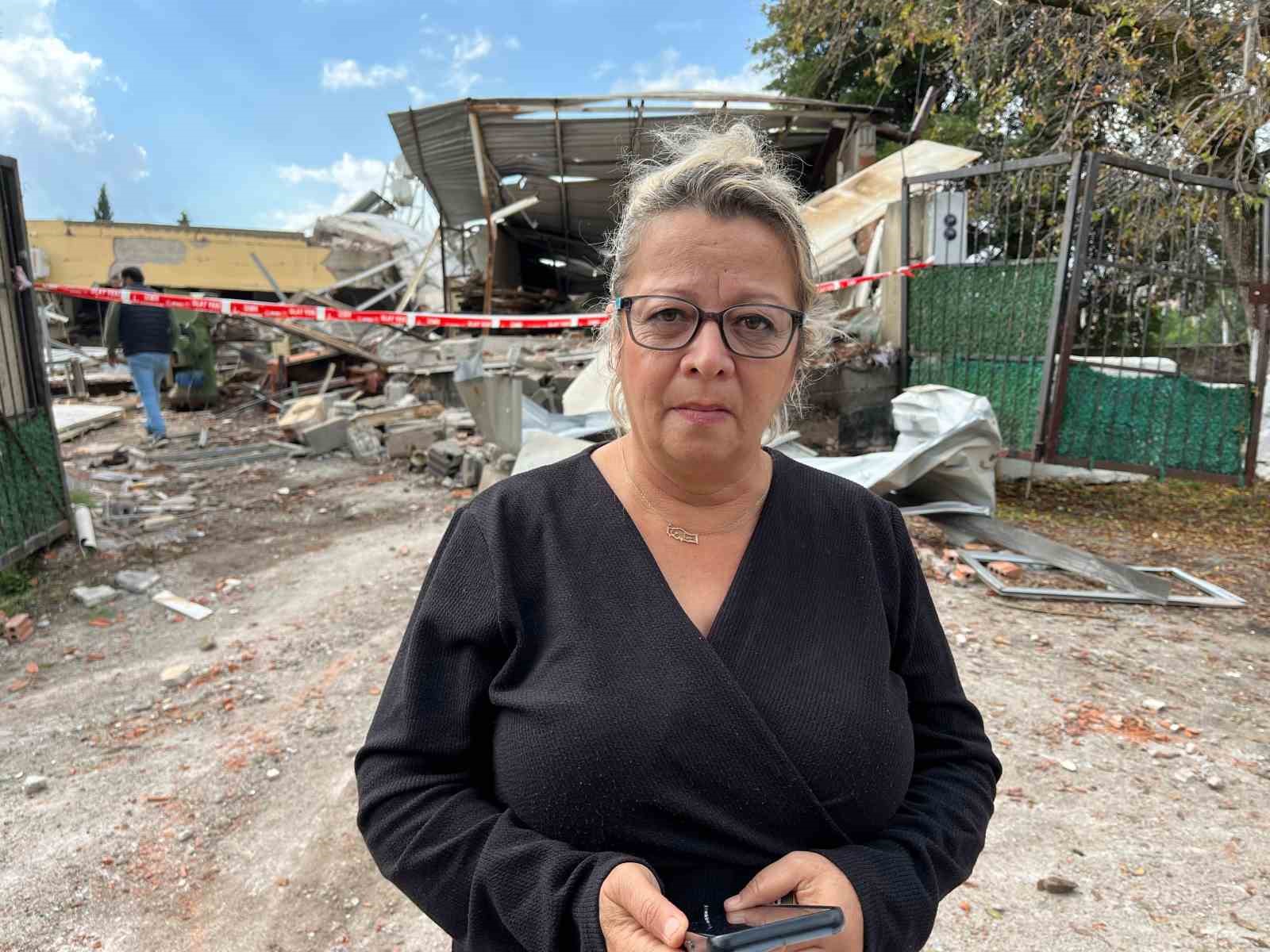 İzmir&rsquo;de t&uuml;p patlaması: 1&rsquo;i ağır 2 yaralı
