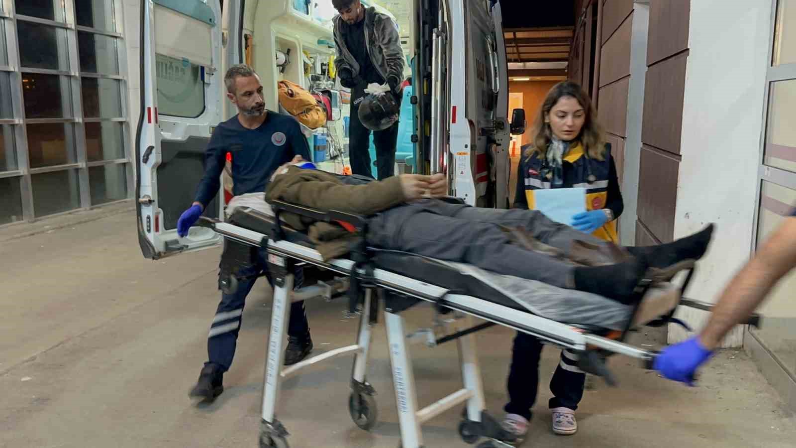 Motosiklet devrildi: 1 yaralı