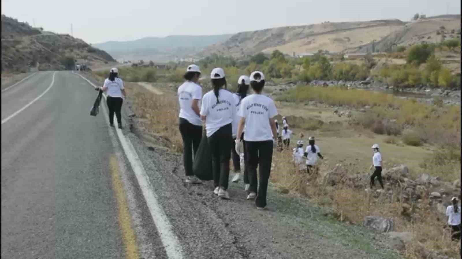 &lsquo;Kulp Benim Evim&rsquo; Projesi kapsamında &ouml;ğrenciler &ccedil;&ouml;p topladı
