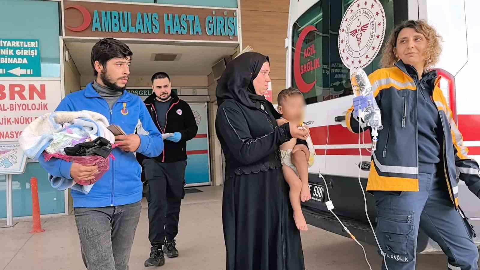 Oyun oynarken ateşe düşen çocuk ağır yaralandı