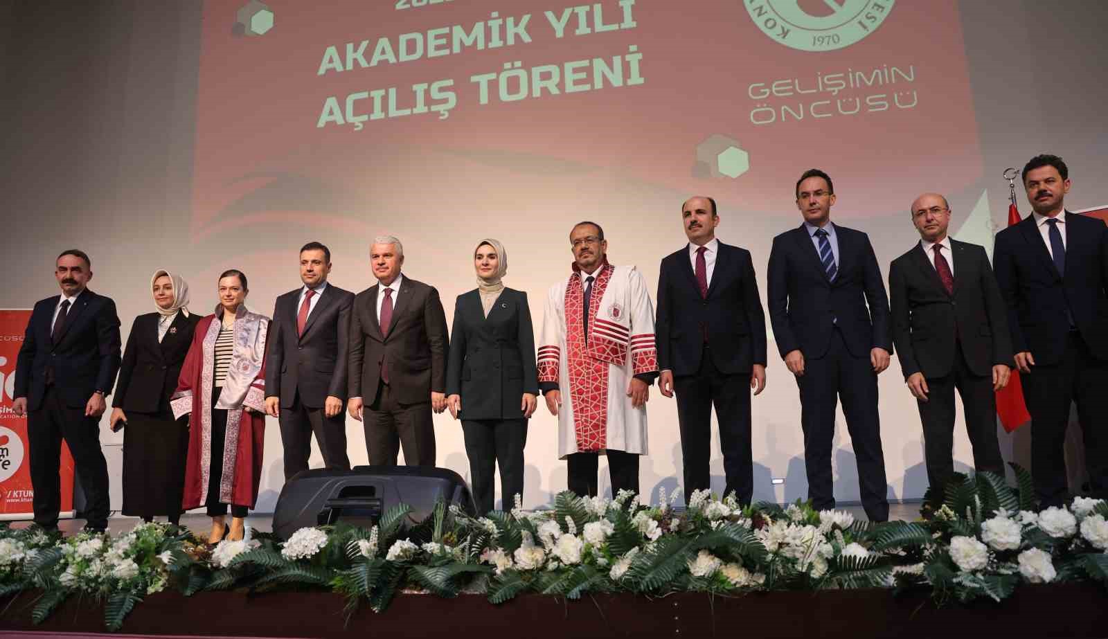 Bakan Göktaş: "Aile yapımızı ve değerlerimizi korumak için kapsamlı çalışmalar yürütüyoruz"