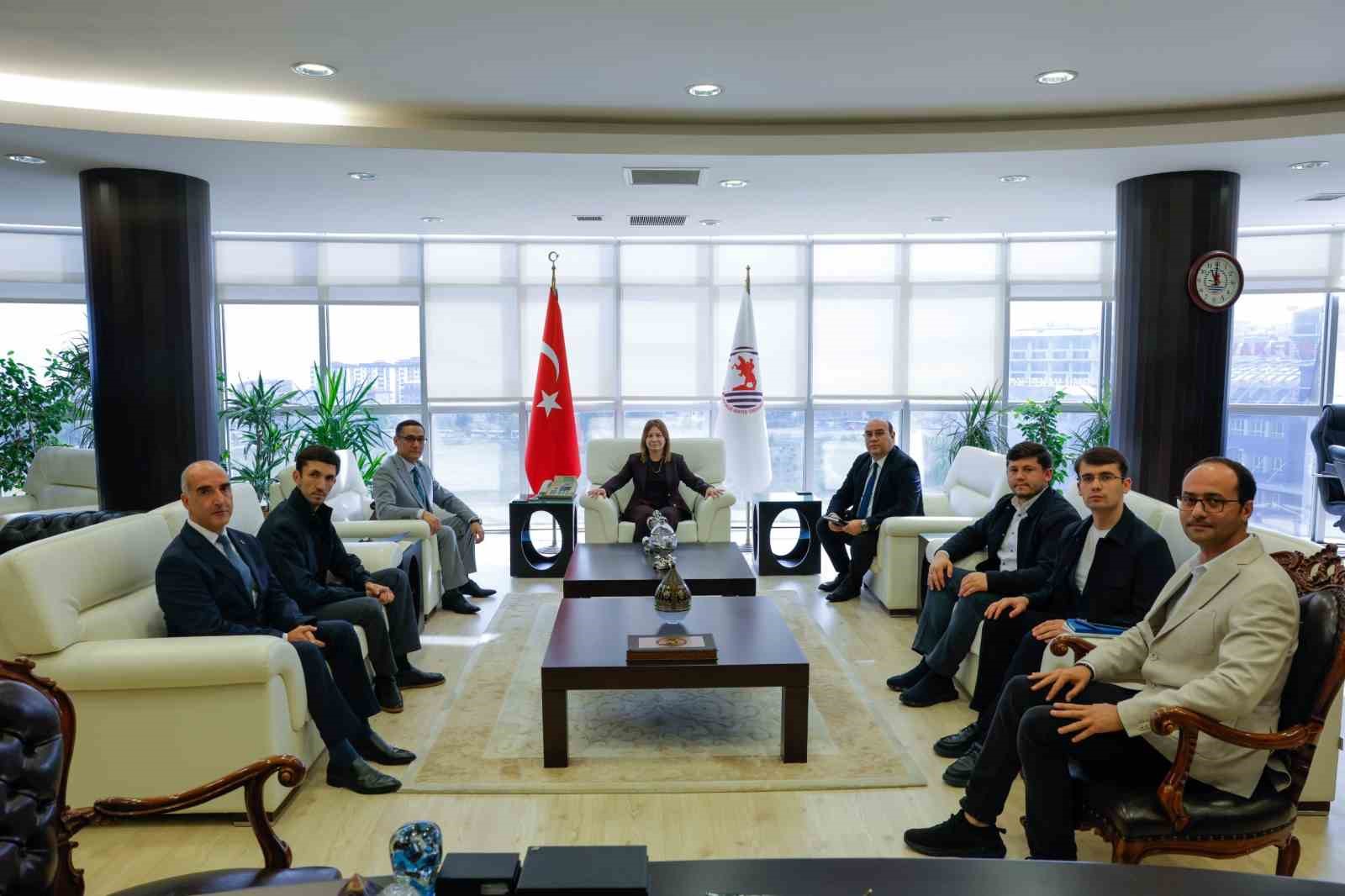 OM&Uuml; ile Alfraganus &Uuml;niversitesi arasında akademik iş birliği g&ouml;r&uuml;şmeleri
