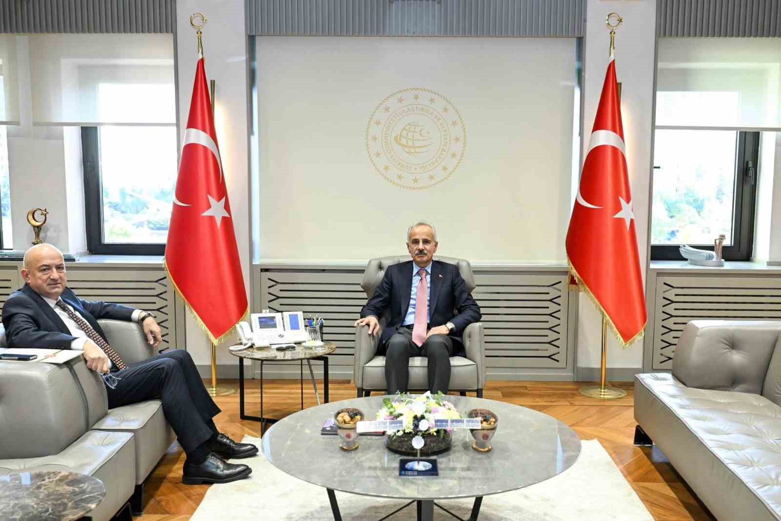 AK Parti Çanakkale Milletvekili Gider: "Çanakkale trafiğine nefes aldıracak projeler masada"