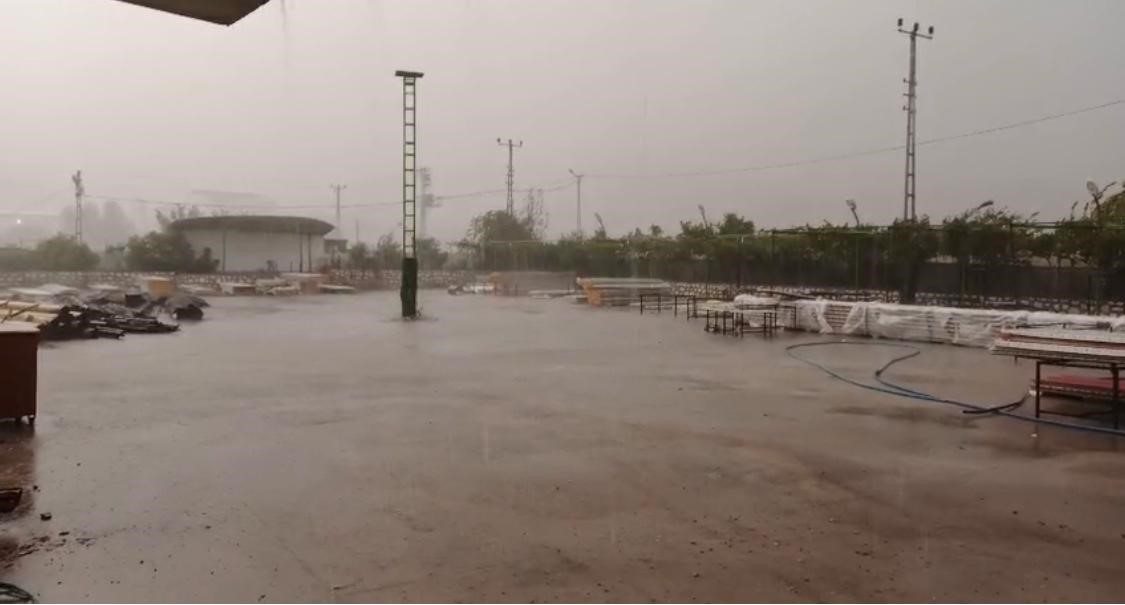 Batman’da şiddetli yağış taşkınlara neden oldu