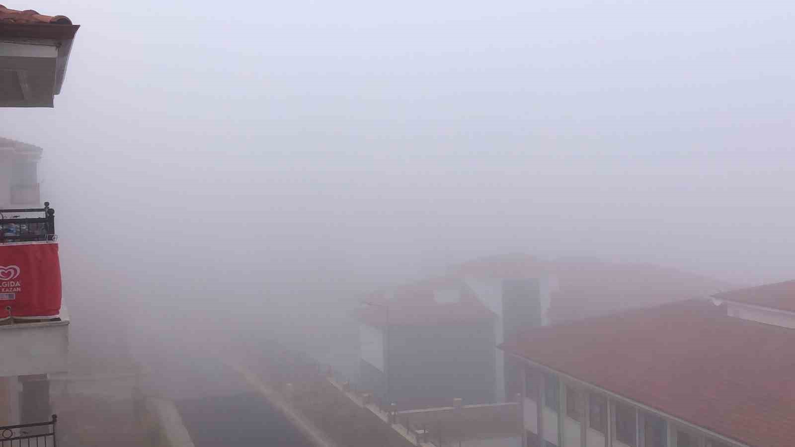 Elazığ&rsquo;da sis etkili oldu
