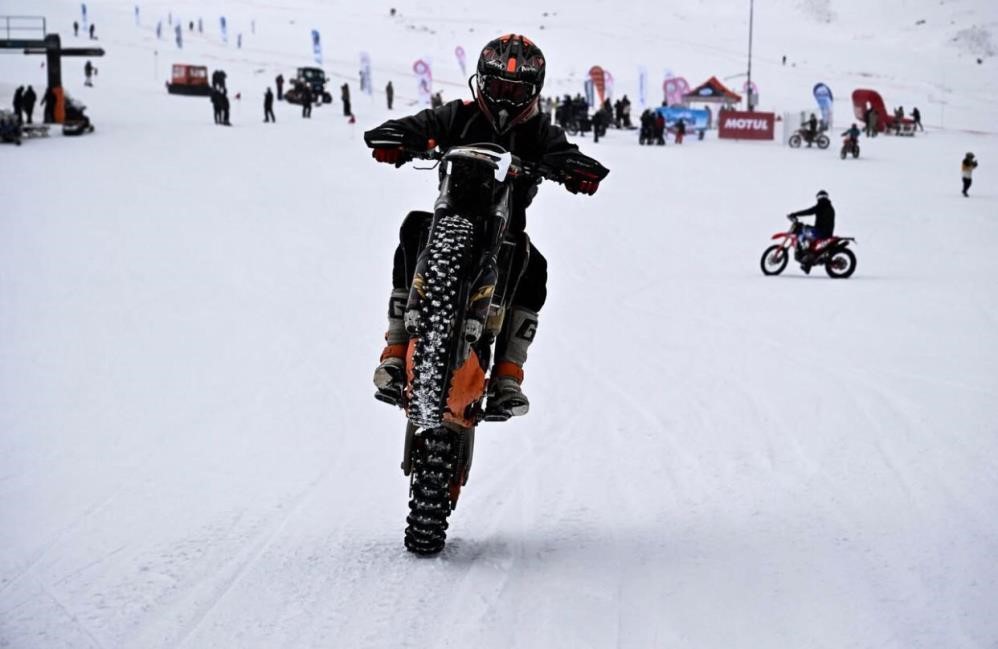 Davraz Kayak Merkezi, suni kar ve yaz projeleri ile 12 aylık turizme hazırlanıyor