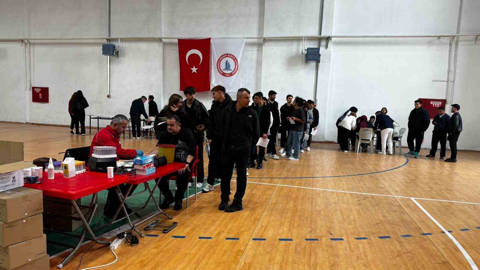 Alaplı MYO&rsquo;da kan bağışı kampanyası b&uuml;y&uuml;k İlgi g&ouml;rd&uuml;
