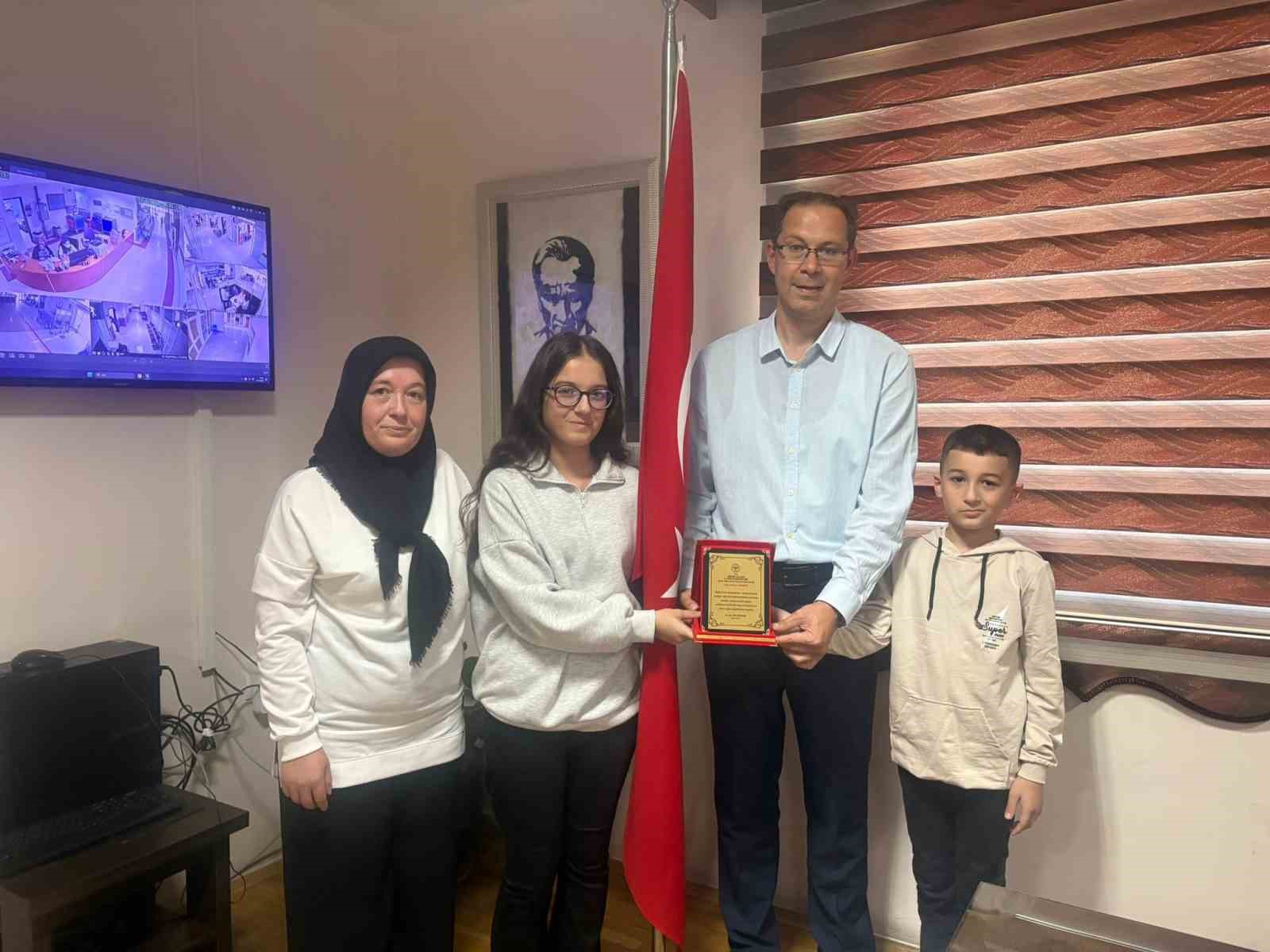 Gen&ccedil; kız sağlığına kavuştu, annesi hastaneye bağış yaptı
