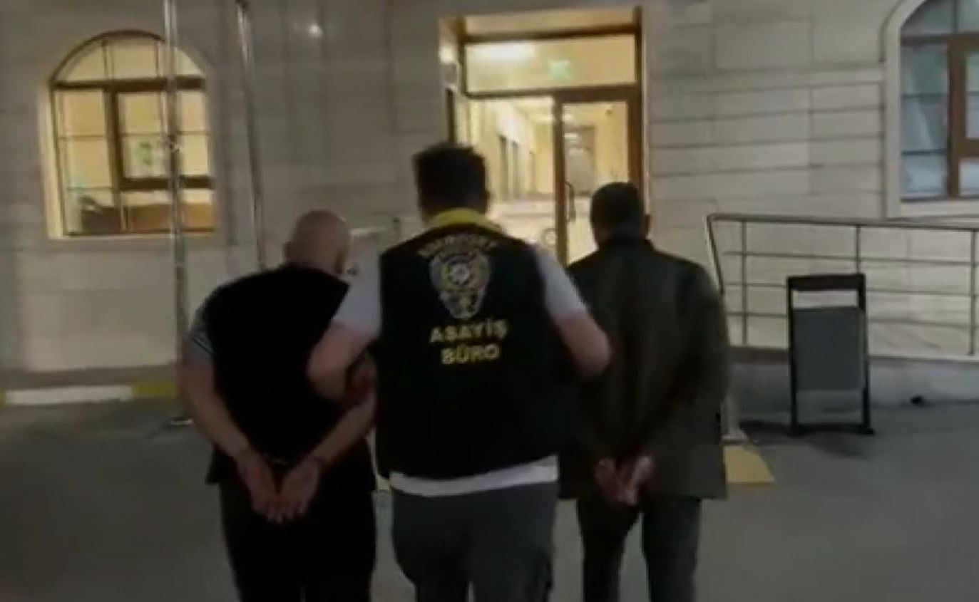 Esenyurt&rsquo;ta uyuşturucu ticaretine polis baskını: Su&ccedil;&uuml;st&uuml; yakalandılar
