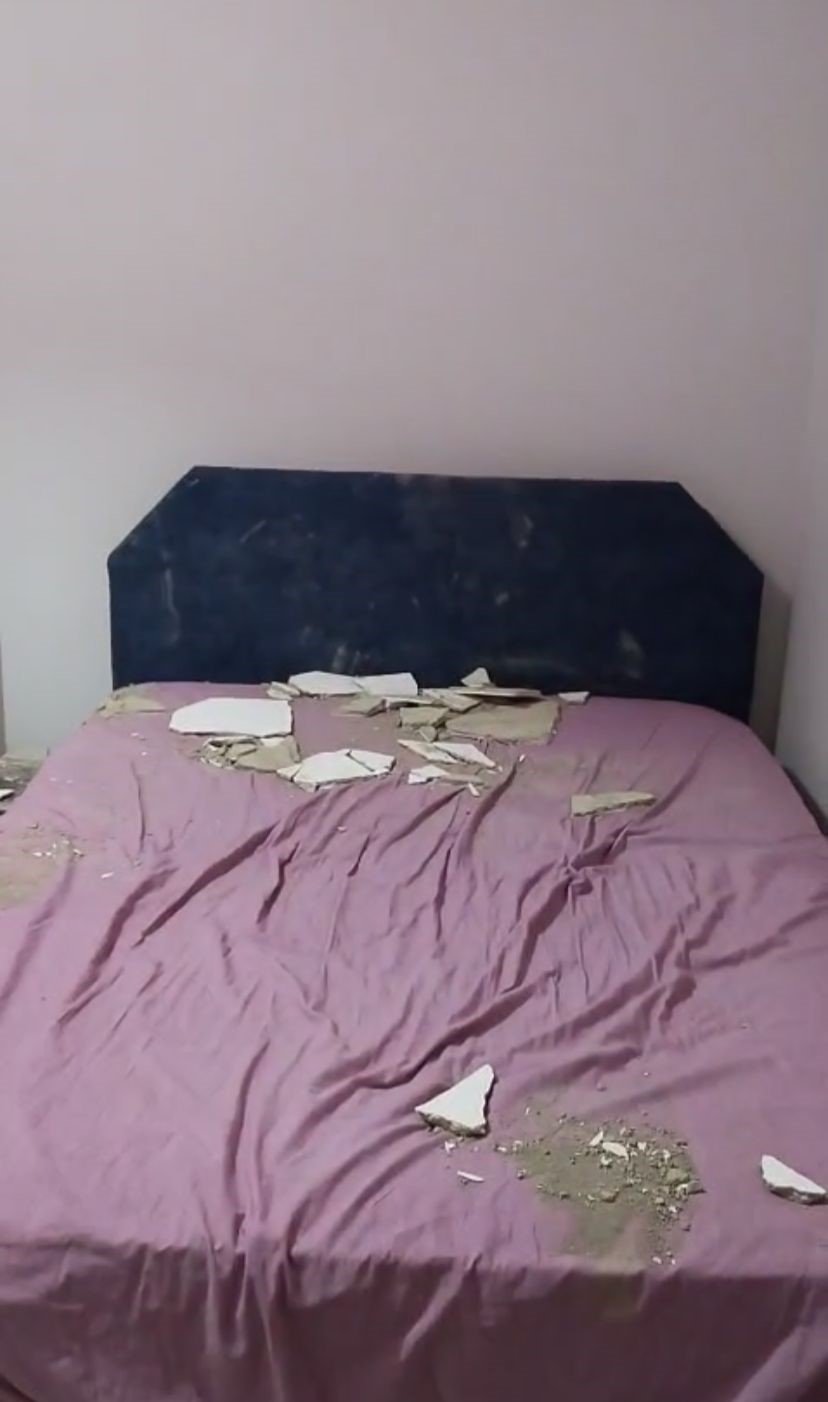 Uyudukları esnada asma tavan üzerine çöken kadın hastaneden taburcu oldu