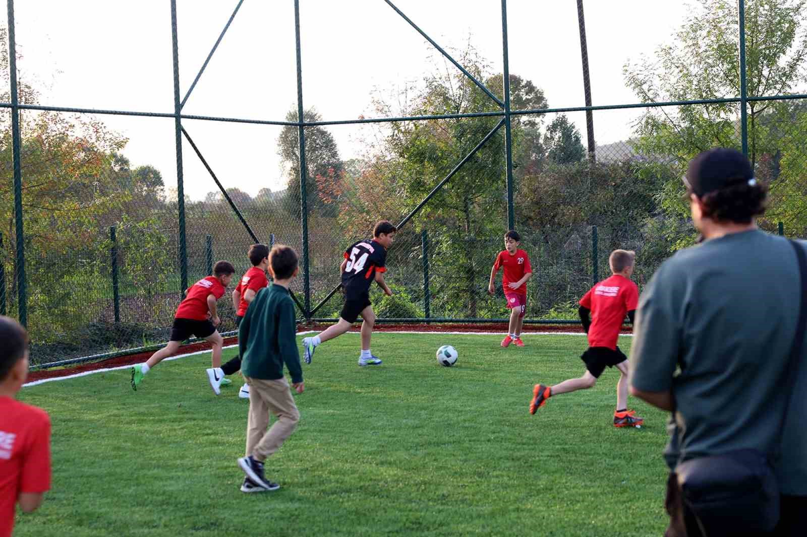 Karasu Limandere yeni spor tesisine kavuştu
