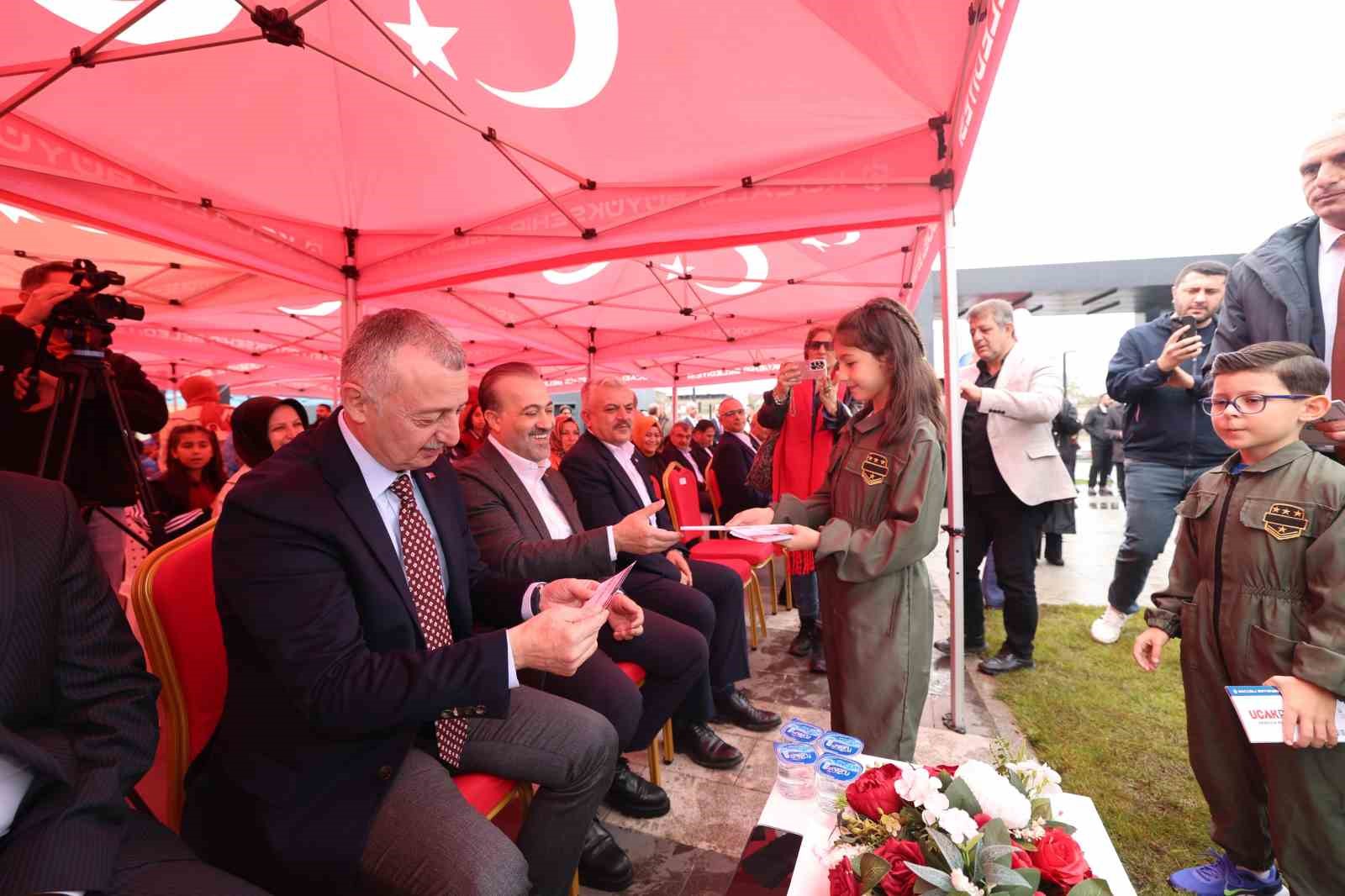 Geleceğe ilham veren proje: Uçuş ömrünü tamamlayan uçak bilime kanat açtı
