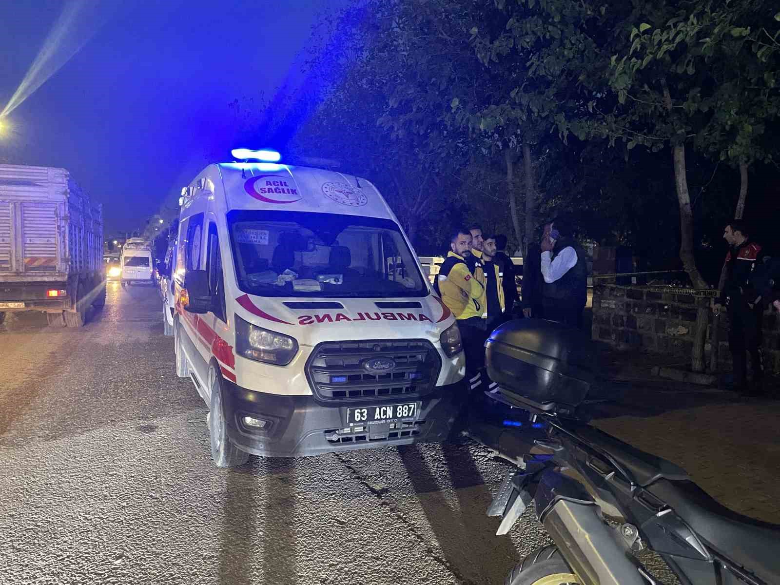 Cami bahçesinde gömülü yeni doğmuş bebek cesedi bulundu

