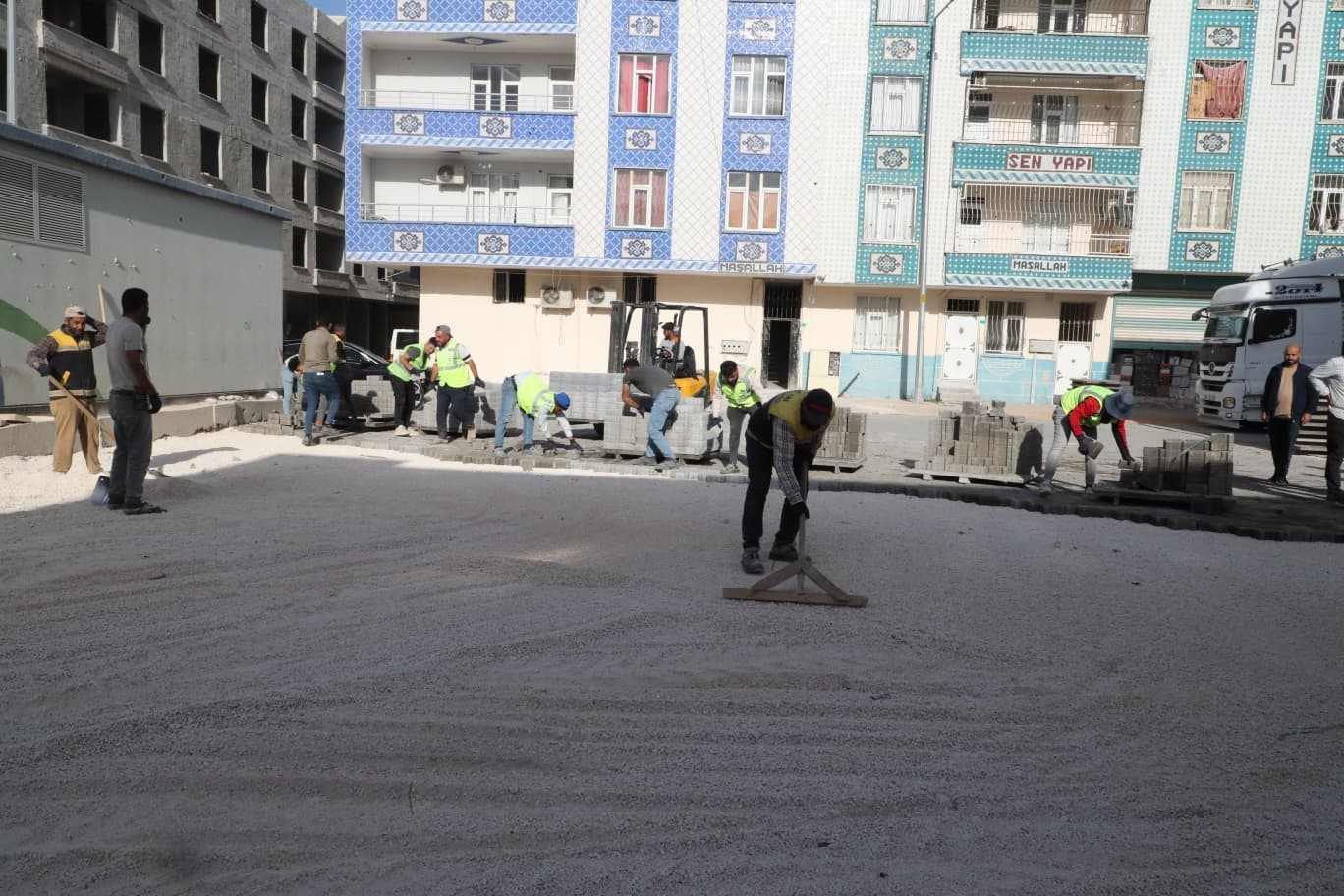 Mehmet Kuş Eyy&uuml;biye&rsquo;deki yol &ccedil;alışmalarını yerinde inceledi

