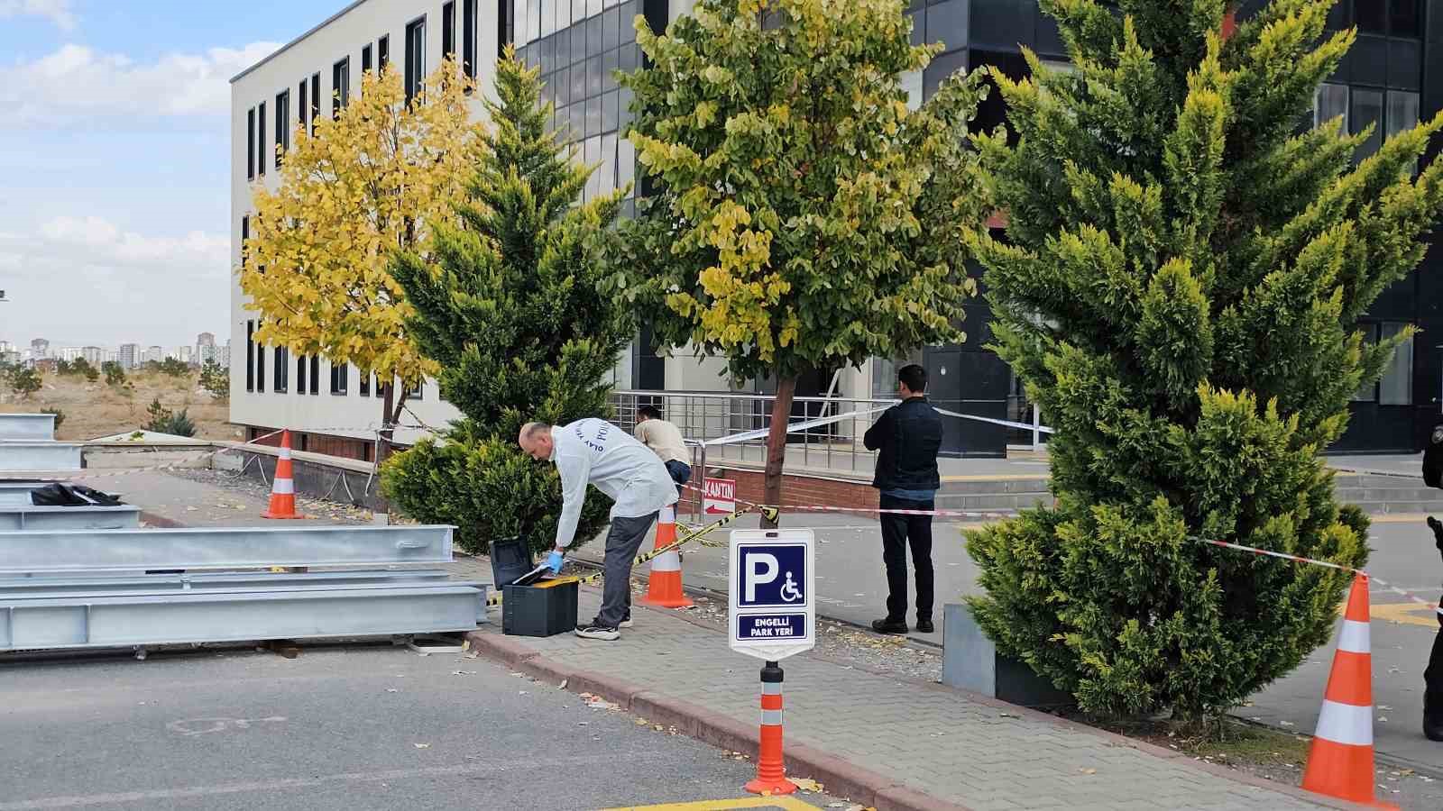 ER&Uuml; Rekt&ouml;rl&uuml;ğ&uuml;: "Bu elim olay yalnızca &uuml;niversitemizi değil, şehrimizi ve &uuml;lkemizi de derinden yaralamıştır"
