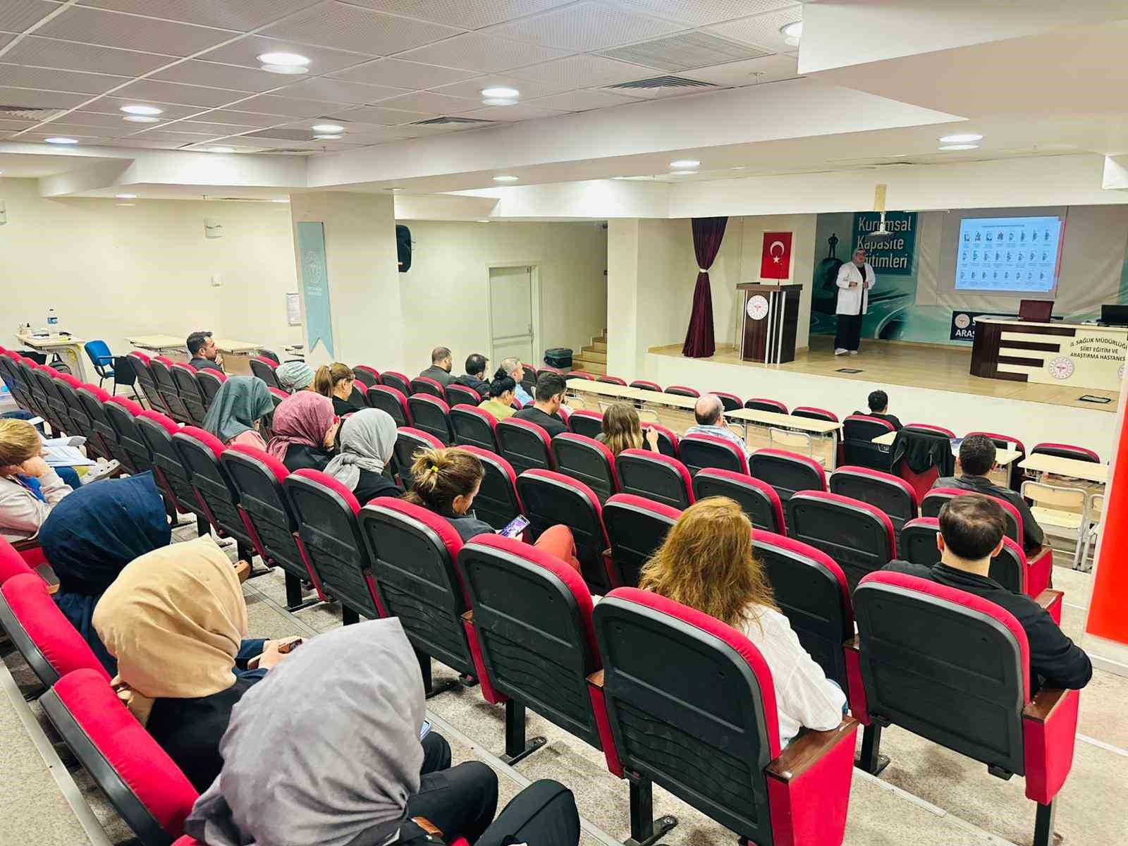 Siirt’te "Klinik Rehberler ve Protokoller" eğitimi