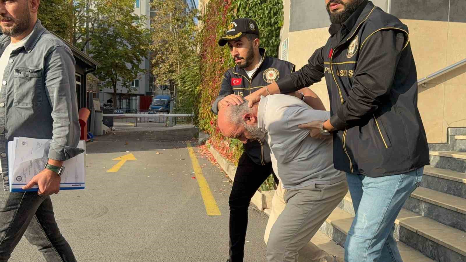 Sancaktepe’de damadını ve 2 kişiyi öldüren şüpheli adliyeye sevk edildi