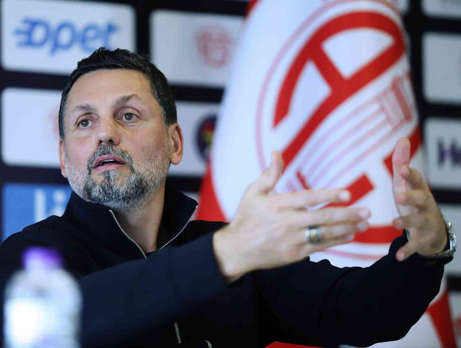 Erol Bulut: "Amacımız Başakşehir ma&ccedil;ından puanlarla ayrılmak"
