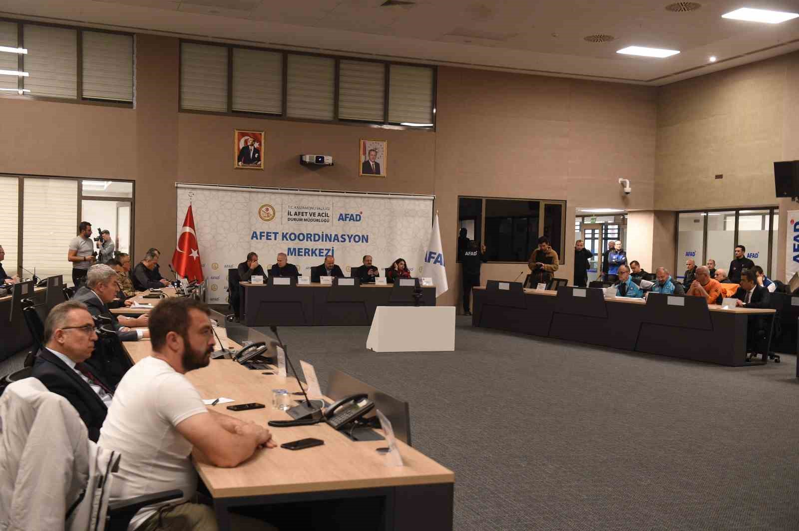 Kastamonu’da bölgesel deprem tatbikatı: Yüzlerce personel seferber oldu
