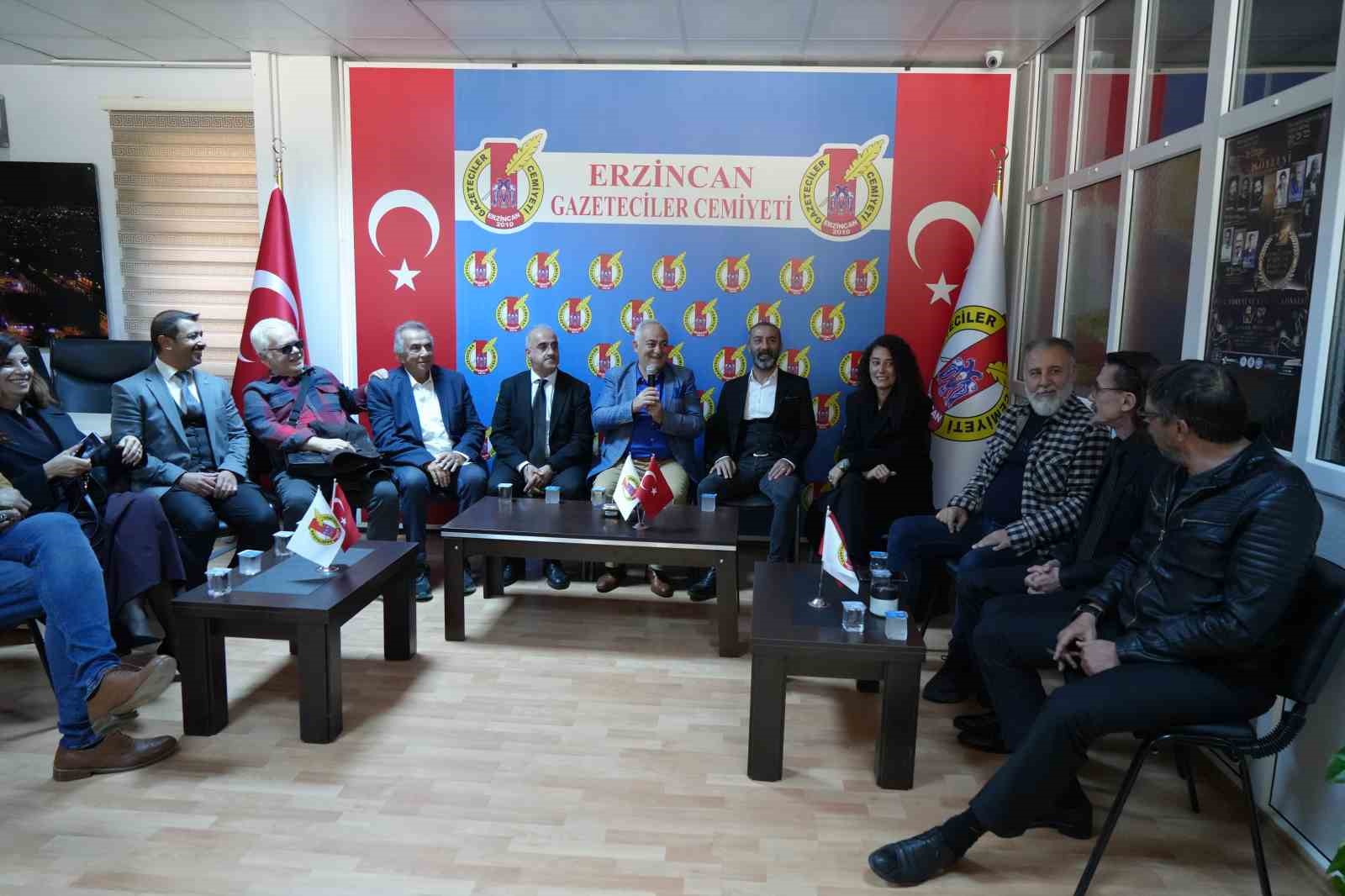 Sanatın ustaları Erzincan&rsquo;da buluştu
