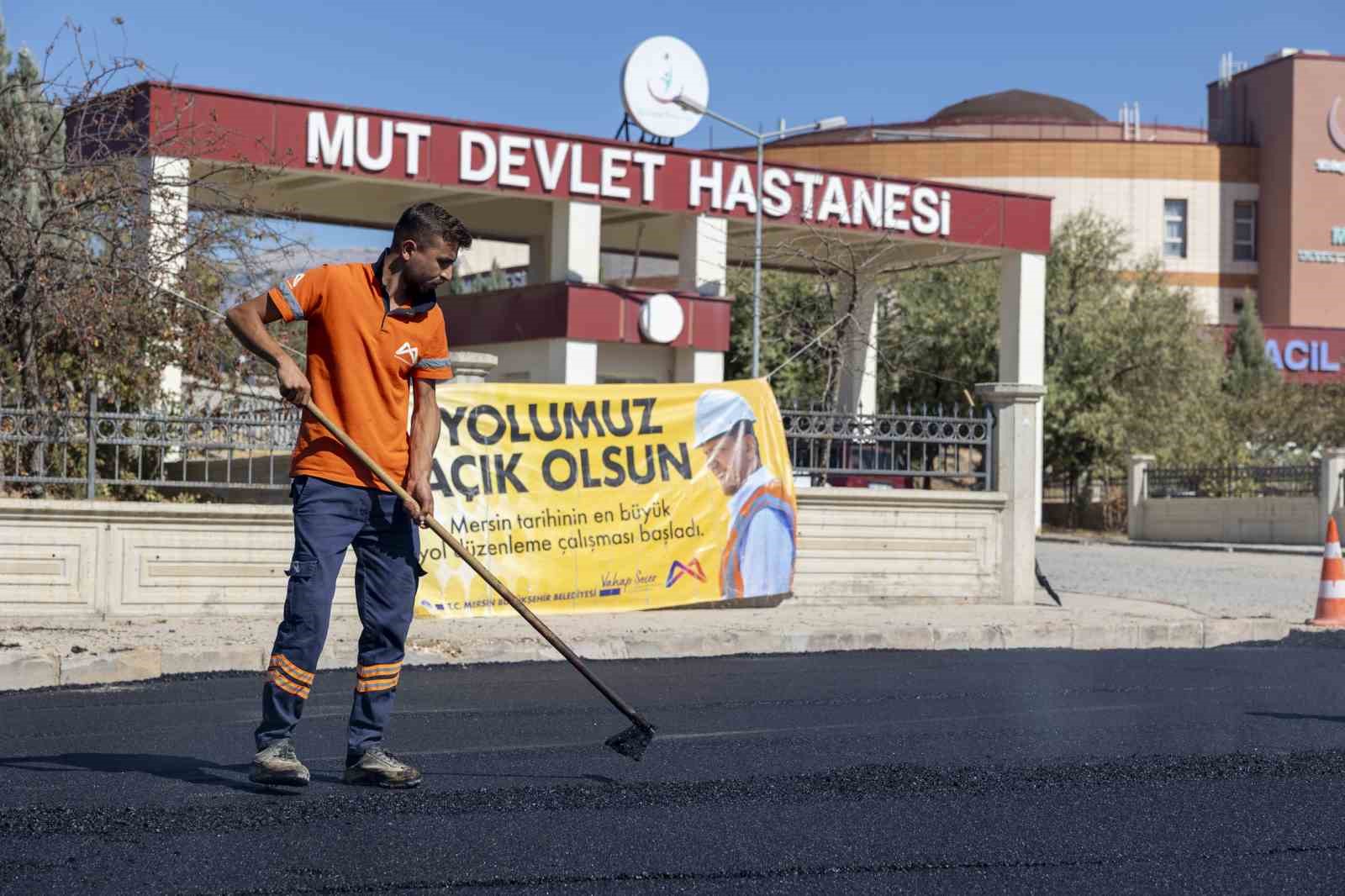 Mut’ta yenilenen yollar ulaşımı rahatlattı