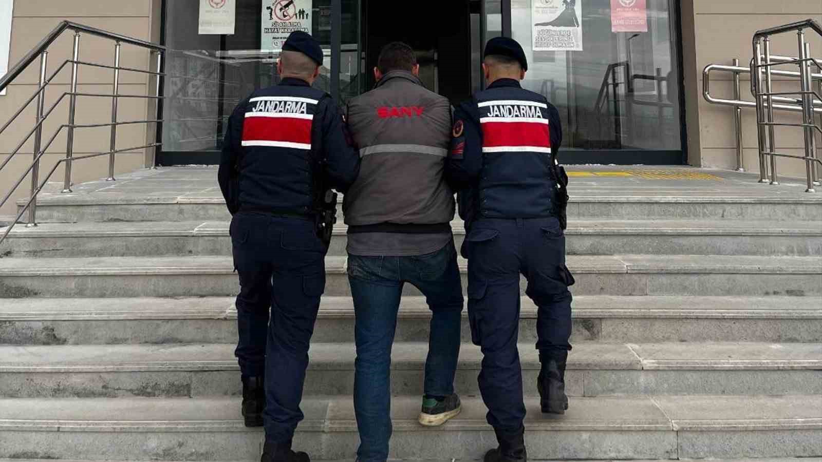 Kırıkkale&rsquo;de aranan iki h&uuml;k&uuml;ml&uuml; yakalandı
