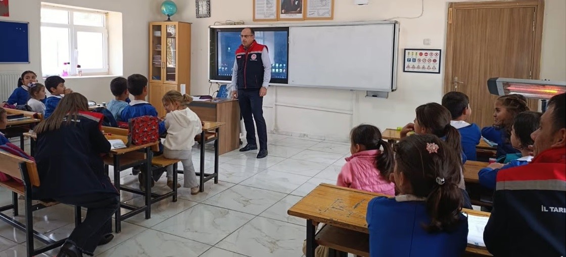 Bayburt&rsquo;ta gıda g&uuml;venliği ve su verimliliği eğitimleri devam ediyor
