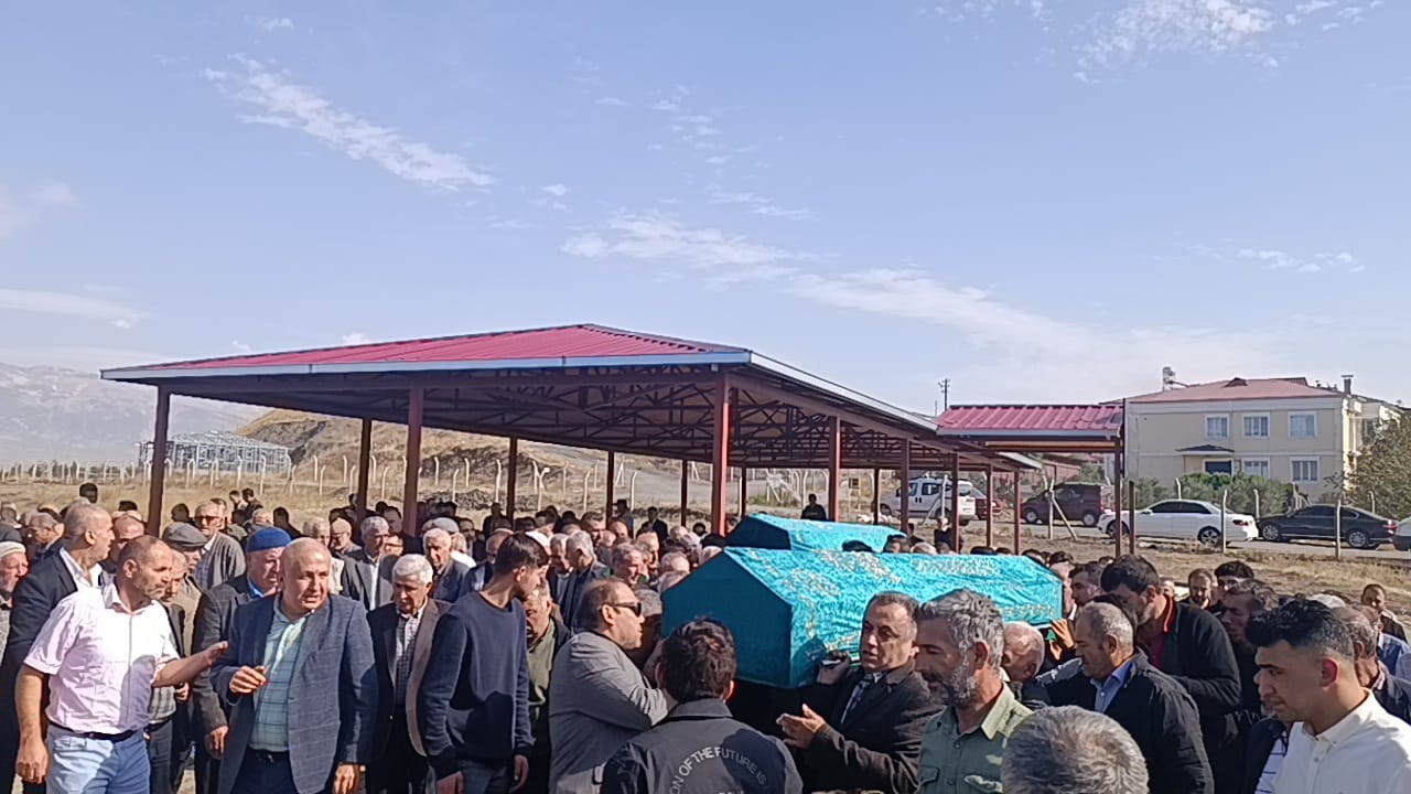 Kahramanmaraş&rsquo;ta eski koca vahşeti: Eski eş ve kayınvalide yan yana toprağa verildi
