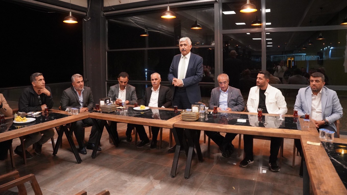 Başkan Hallaç, muhtarlarla bir araya geldi