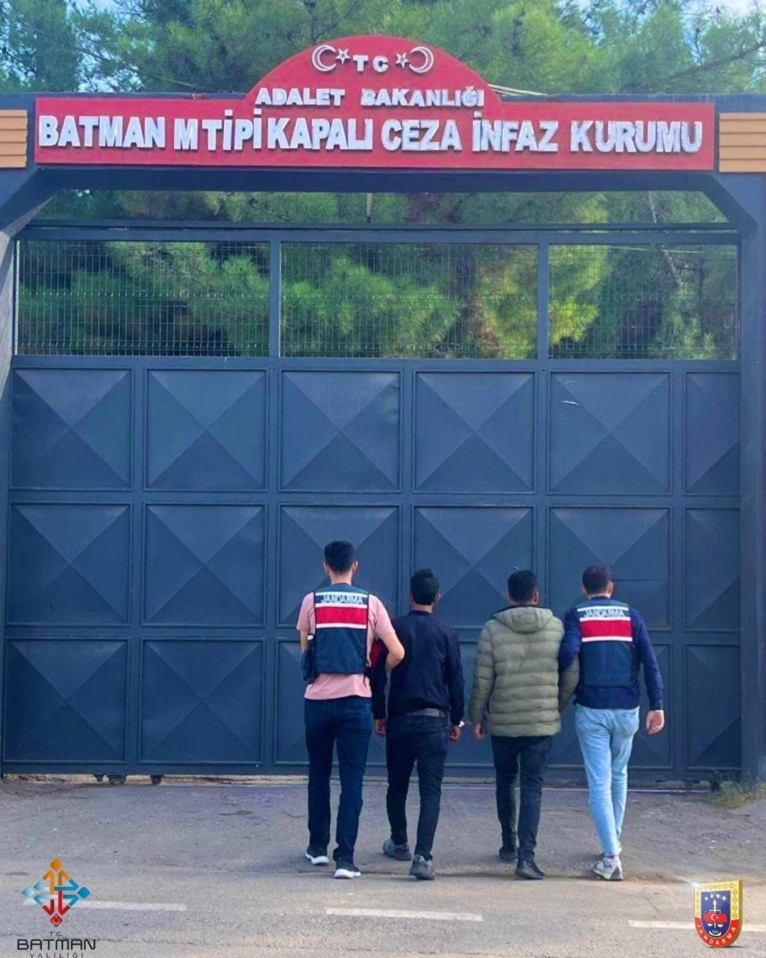 Batman’da silah kaçakçıları suçüstü yakalandı

