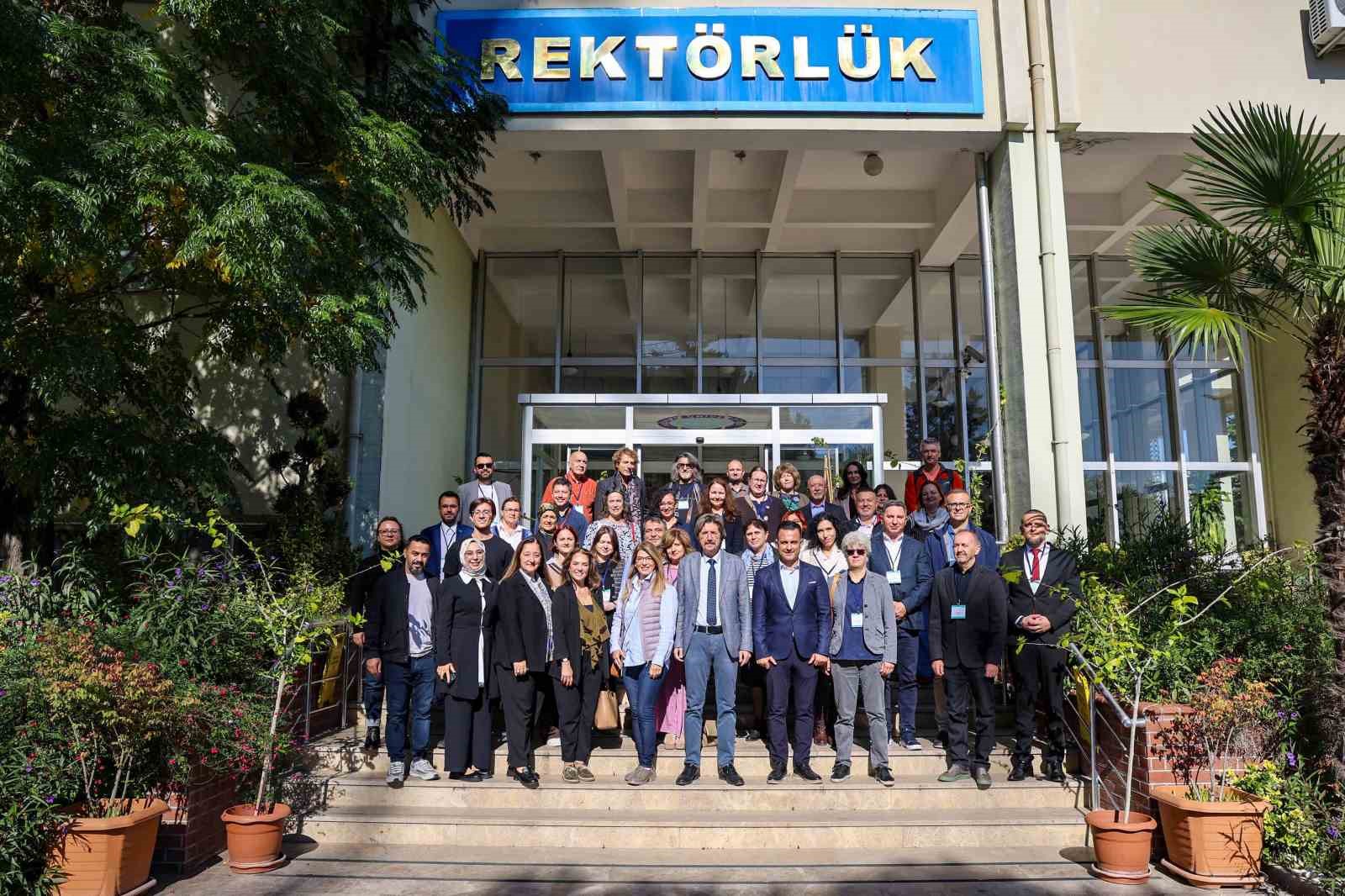 BUÜ’de "2nd International StaffWeek" başarıyla gerçekleşti