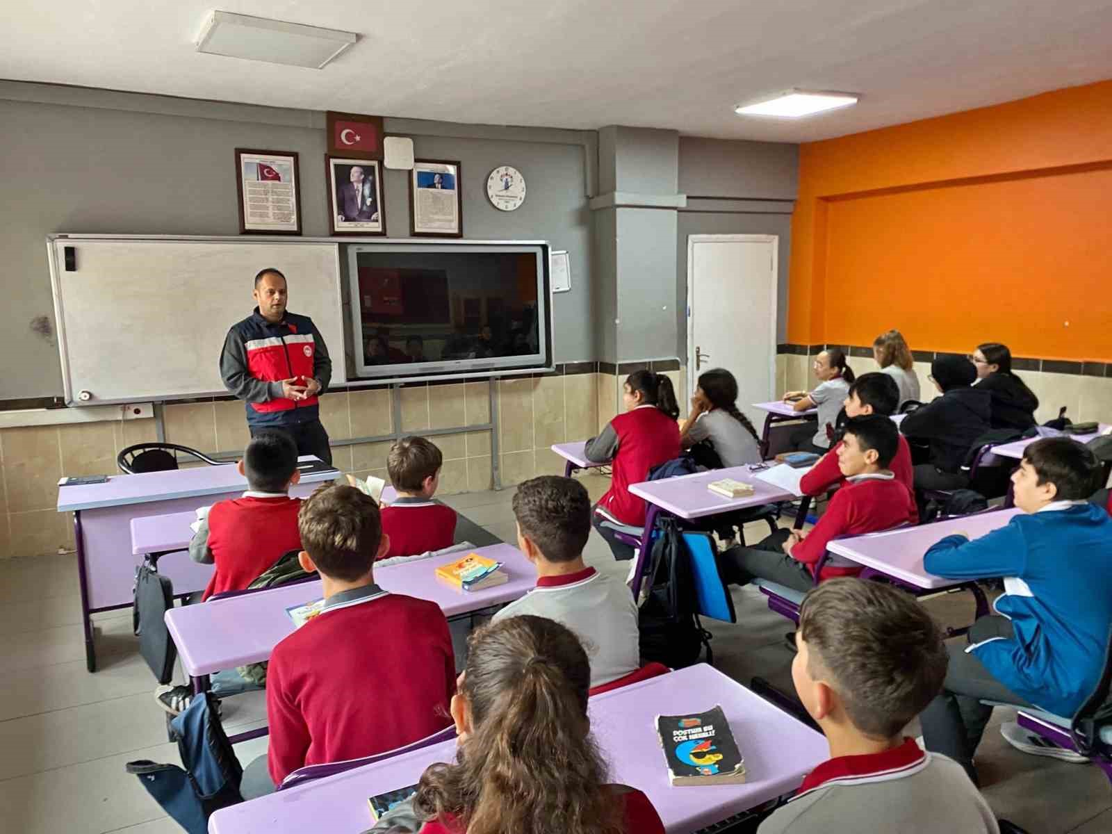 Domaniç’te mesleki tanıtım etkinliği