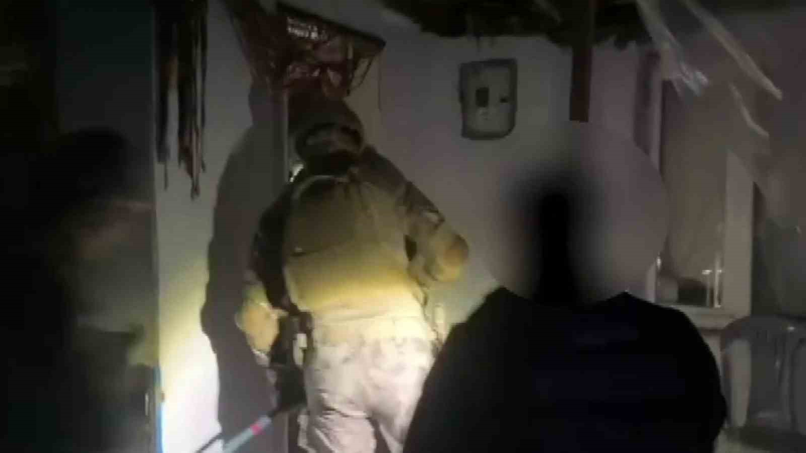 Sakarya’da 551 polisin katılımı ile 27 adrese baskın: 33 kişi yakalandı