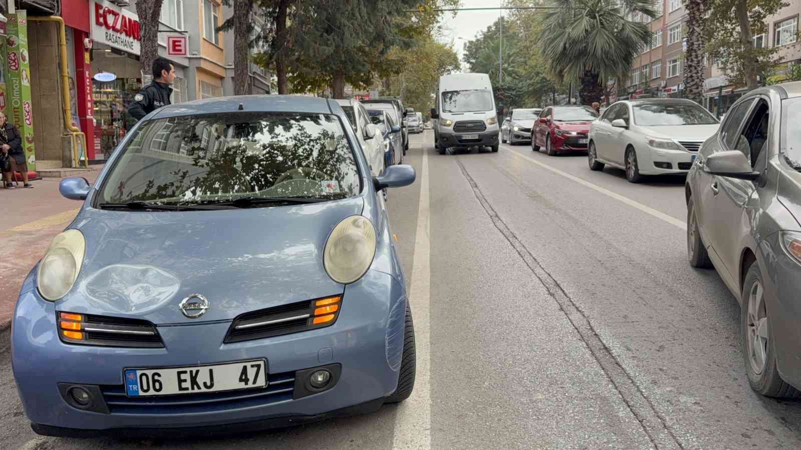 Samsun&rsquo;da otomobil yayalara &ccedil;arptı: 2 yaralı
