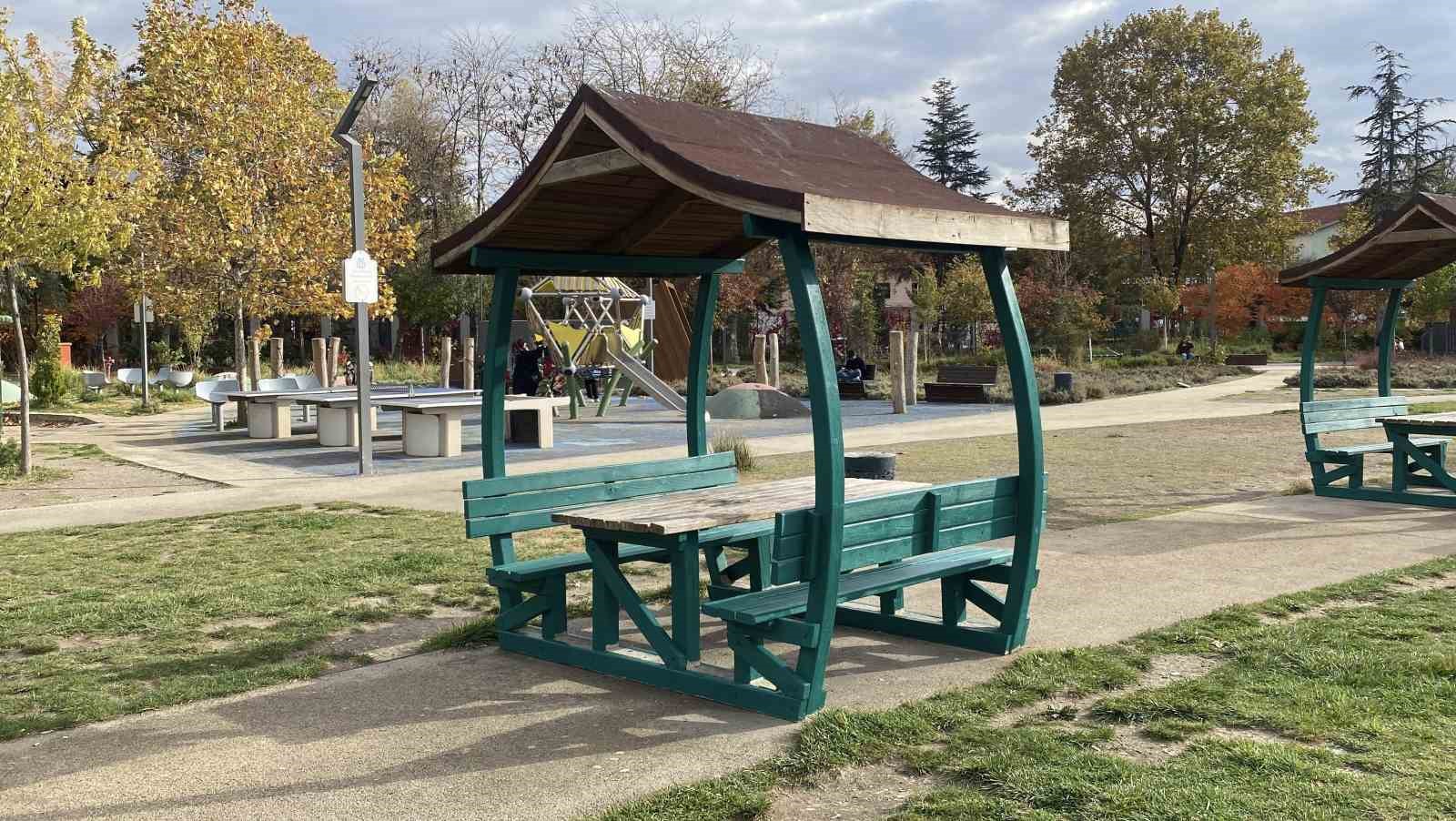 Recep Tayyip Erdoğan Millet Bah&ccedil;esi&rsquo;nde bakım ve onarım &ccedil;alışmaları başladı
