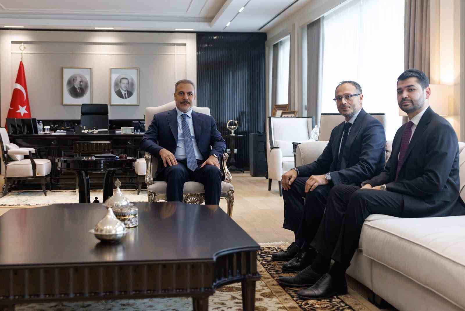 Bakan Fidan, T&Uuml;RKPA Genel Sekreteri B&uuml;y&uuml;kel&ccedil;i Hasan&rsquo;ı kabul etti
