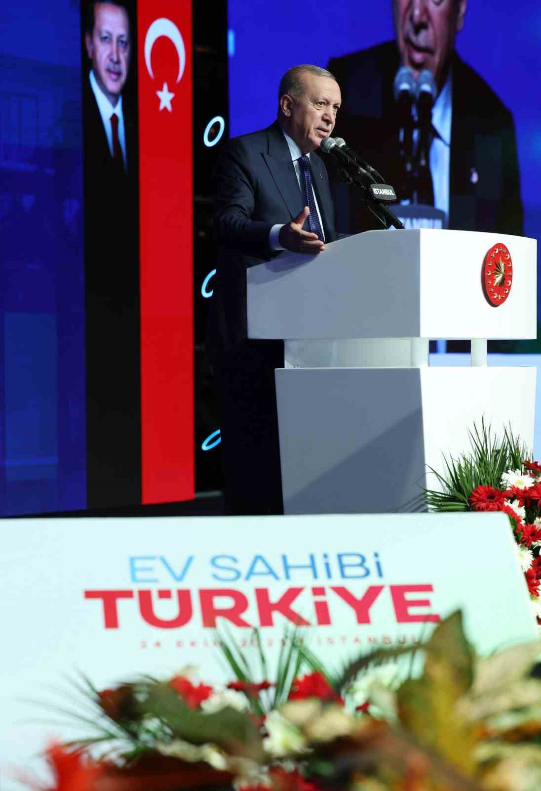 Cumhurbaşkanı Erdoğan "Y&uuml;zyılın Konut Projesi"nin detaylarını a&ccedil;ıkladı: "&Ouml;nceliğimiz hen&uuml;z evi olmayan vatandaşlarımız"
