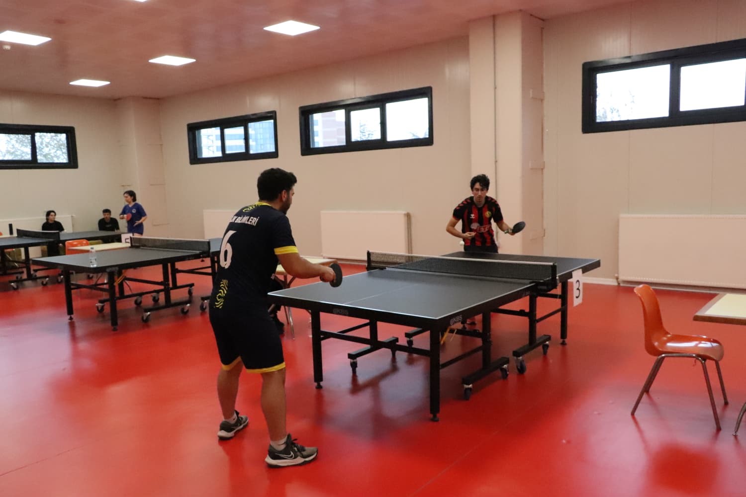 Anadolu &Uuml;niversitesi&rsquo;nde masa tenisi heyecanı
