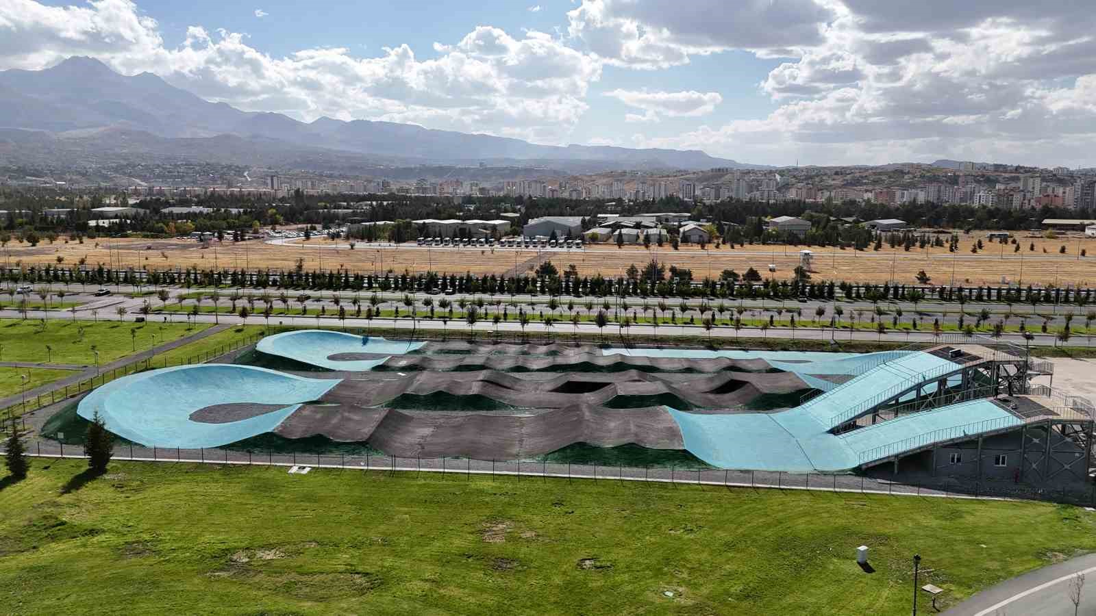 Büyükşehir’in BMX Parkuru ve Bisiklet Eğitim Alanı açılıyor