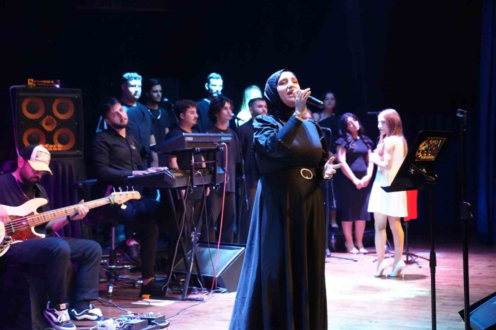 Şehitkamil&rsquo;de Cumhuriyet coşkusu
