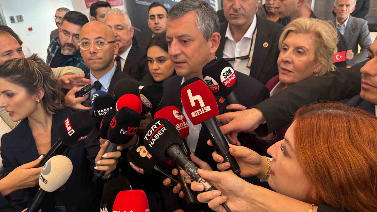 CHP Genel Başkanı Özel: "CHP birlik ve beraberlik içinde ne hastalandı, ne güç kaybetti"