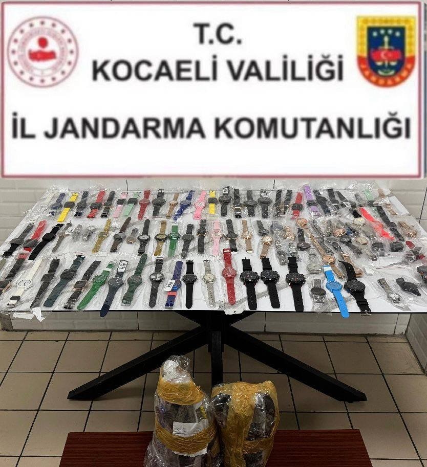 Kocaeli&rsquo;de 2 milyon 450 bin TL&rsquo;lik ka&ccedil;ak &uuml;r&uuml;n ele ge&ccedil;irildi
