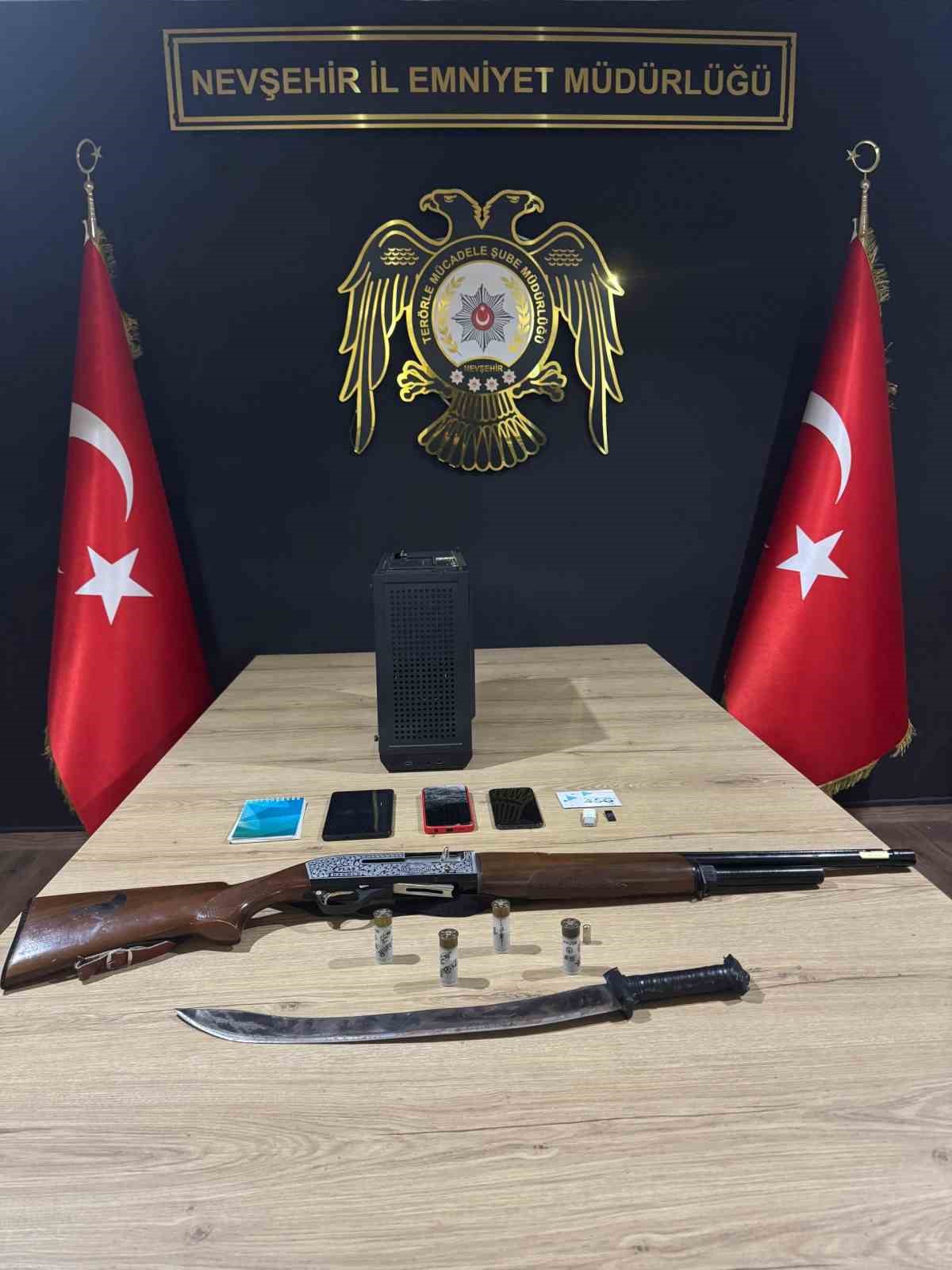 Nevşehir&rsquo;de 2 DEAŞ ter&ouml;r &ouml;rg&uuml;t&uuml; &uuml;yesi yakalandı
