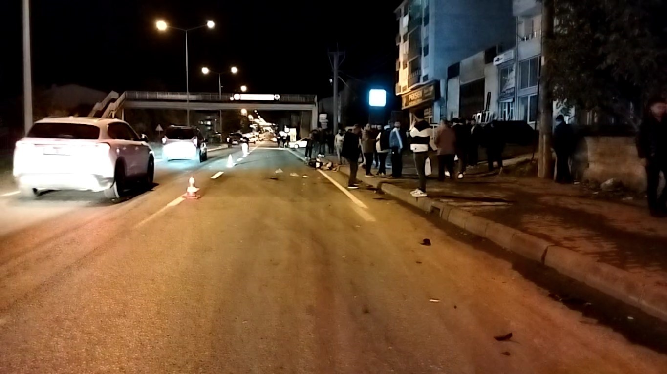 Otomobil elektrikli bisiklete &ccedil;arptı: 1 &ouml;l&uuml;, 1 yaralı
