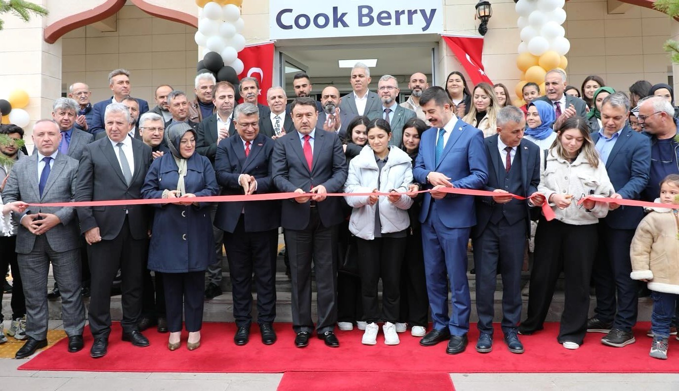 DPÜ Yerleşkesi’nde yeni kafe hizmete açıldı