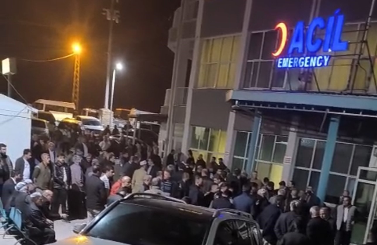 Şemdinli’de ağaçtan düşen şahıs hayatını kaybetti